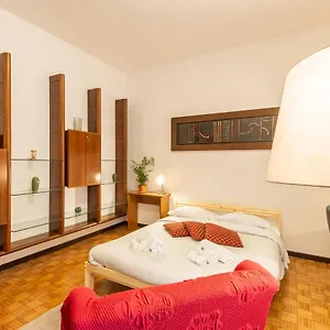 Central Guest House Гостевой дом Милан
